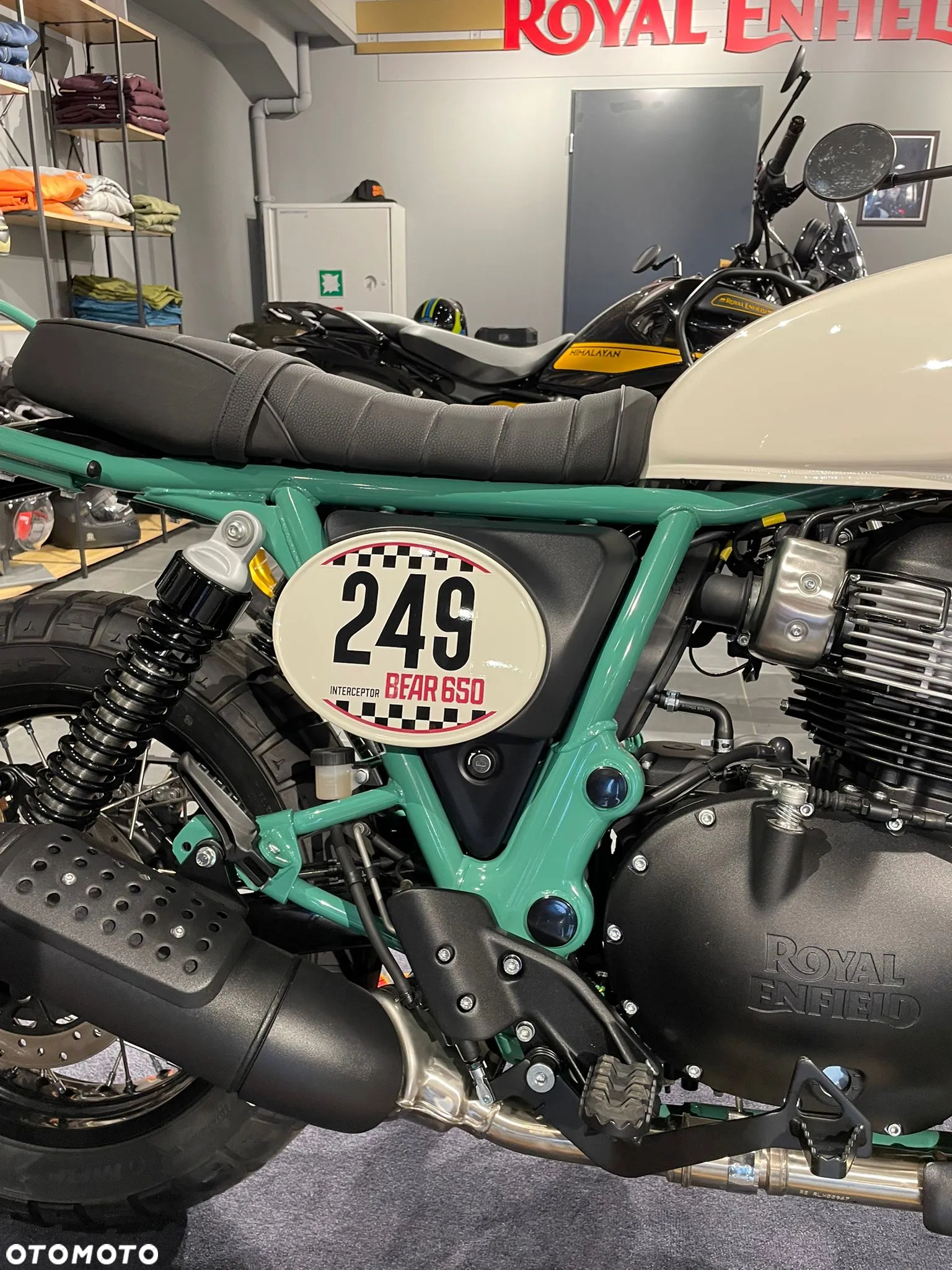 Royal Enfield Bear 650 - 4