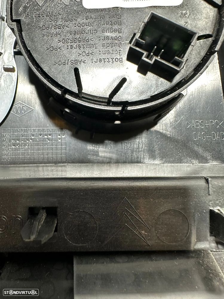 .Consola Central Original PSA Peugeot Citroen DS DS5 9673118277 2011 - 2018 - 7