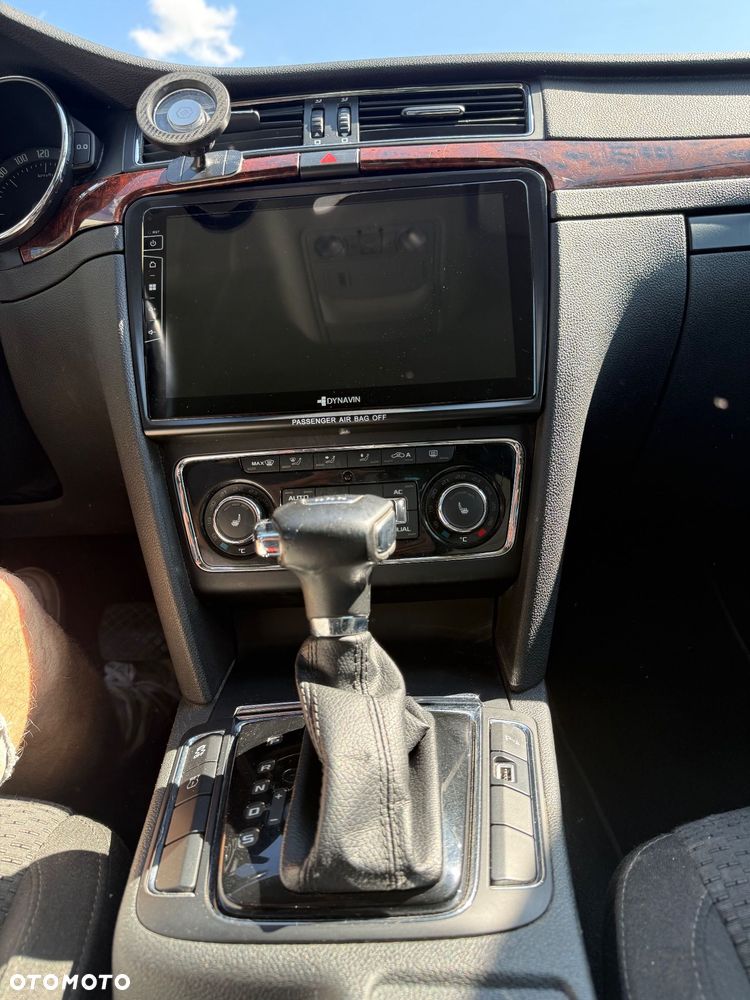 Skoda Superb 2.0 TDI Elegance DSG - 17