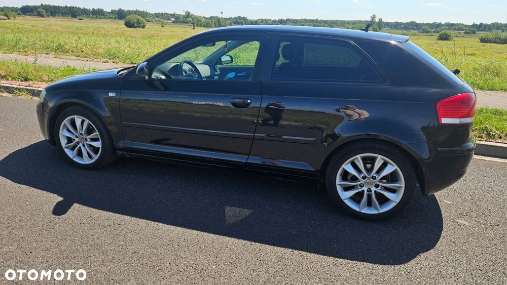 Audi A3 3-drzwiowe 1.9 TDI DPF S Line Sportpaket plus - 1