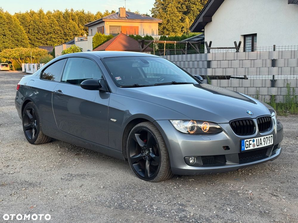 BMW Seria 3 320i - 12