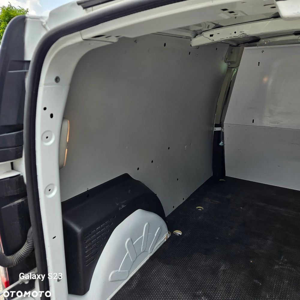 Renault KANGOO - 23