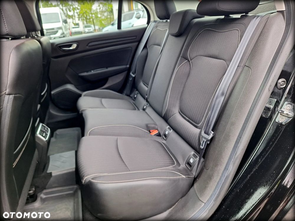 Renault Megane 1.5 dCi Limited EDC - 5