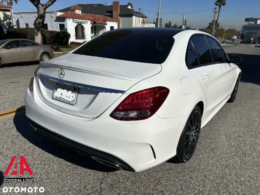 Mercedes-Benz Klasa C 300 9G-TRONIC - 8