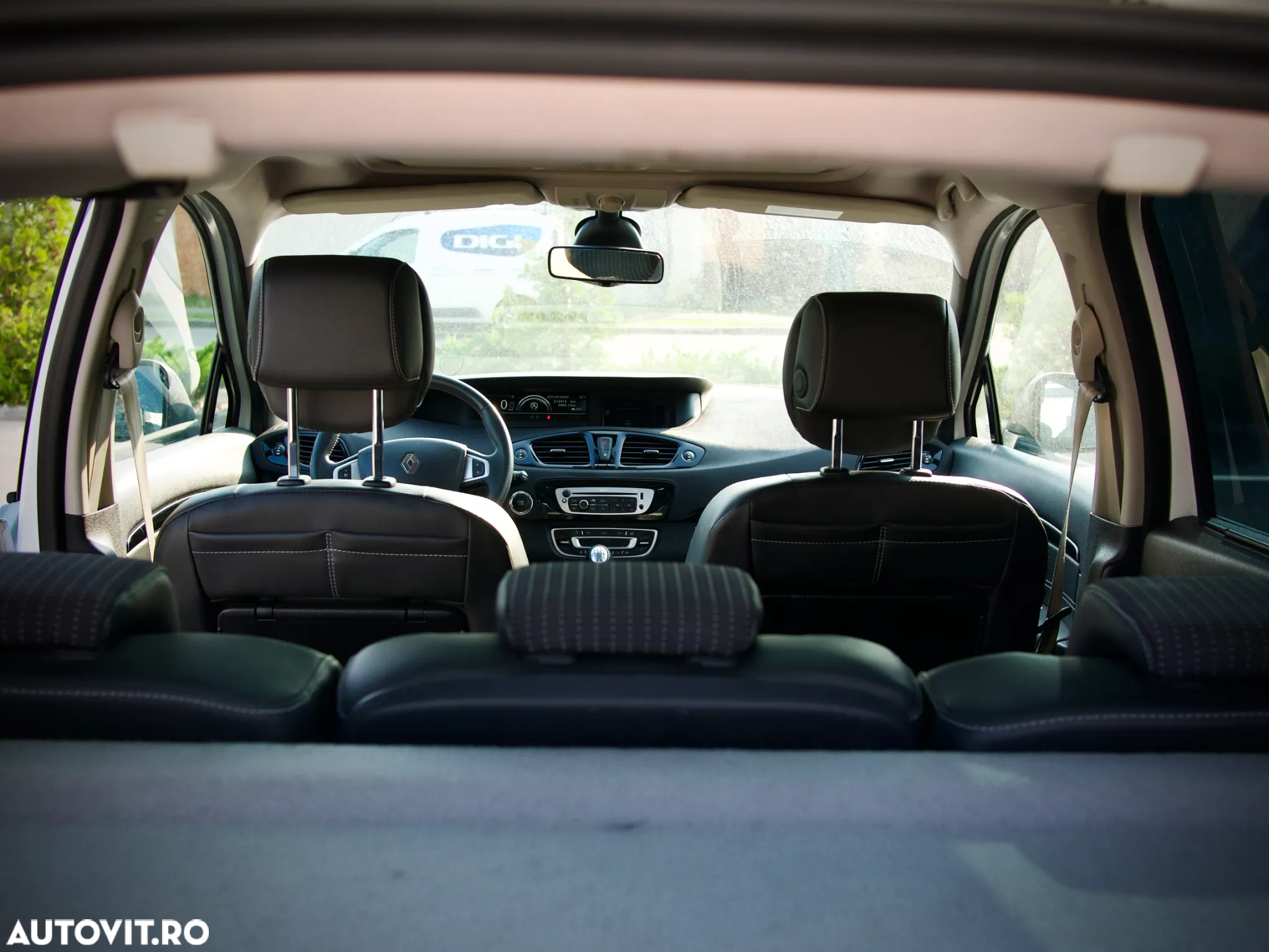 Renault Scenic dCi 130 FAP Start & Stop Bose Edition - 7