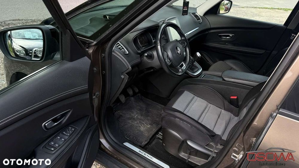 Renault Grand Scenic - 15