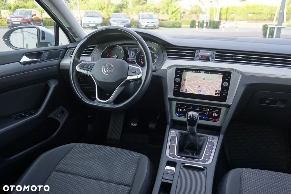 Volkswagen Passat 2.0 TDI EVO Business - 10