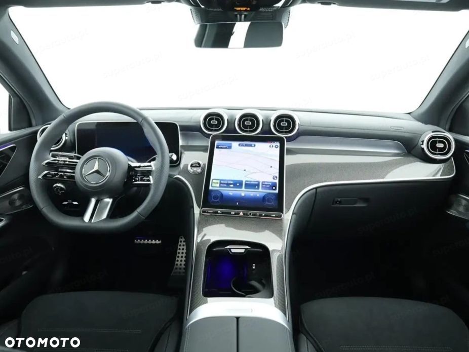 Mercedes-Benz GLC - 9