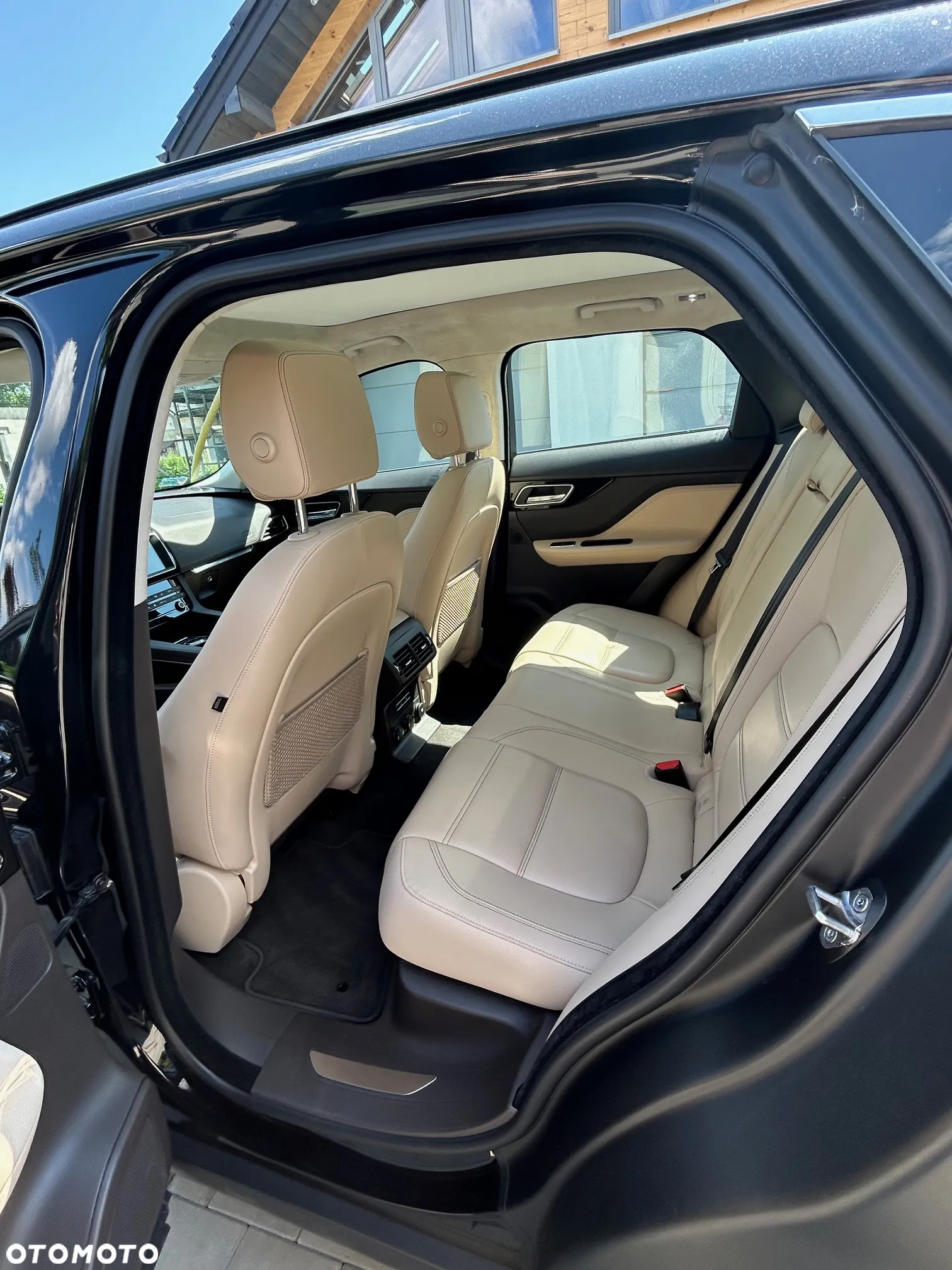 Jaguar F-Pace 2.0 i4D AWD Prestige - 3