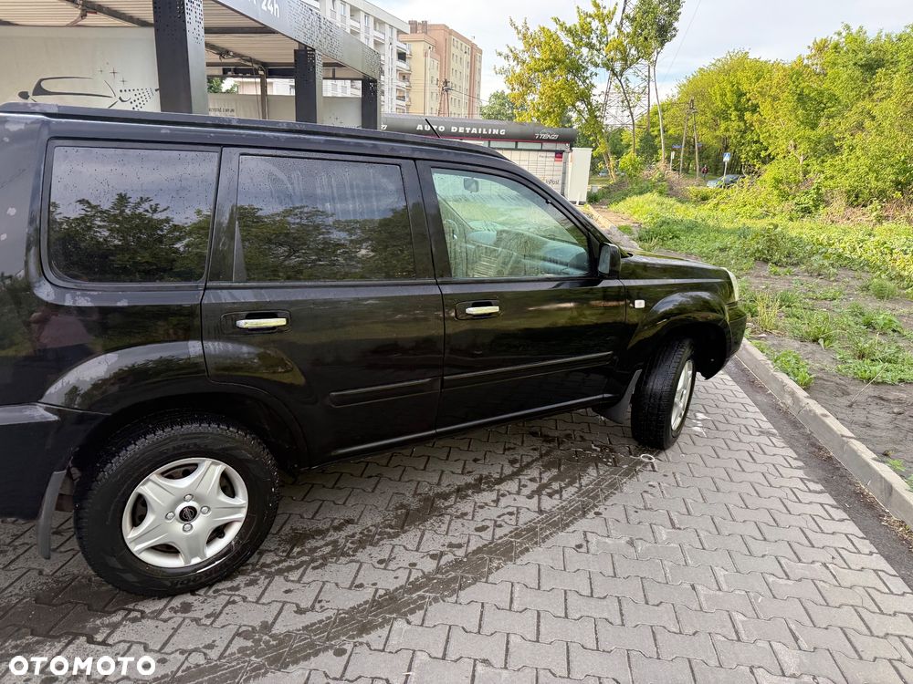Nissan X-Trail - 4