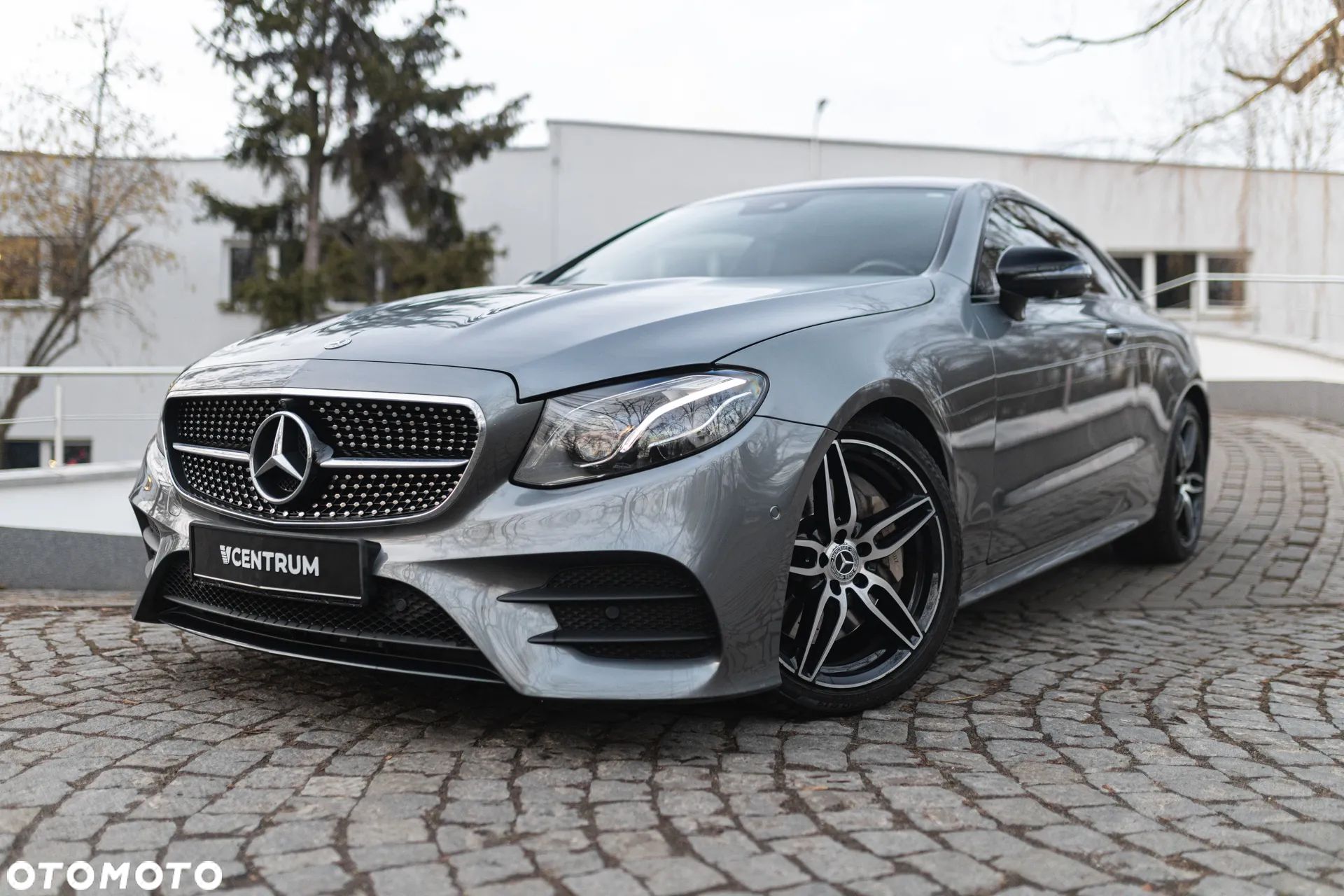Mercedes-Benz Klasa E 350 Coupe 9G-TRONIC - 1