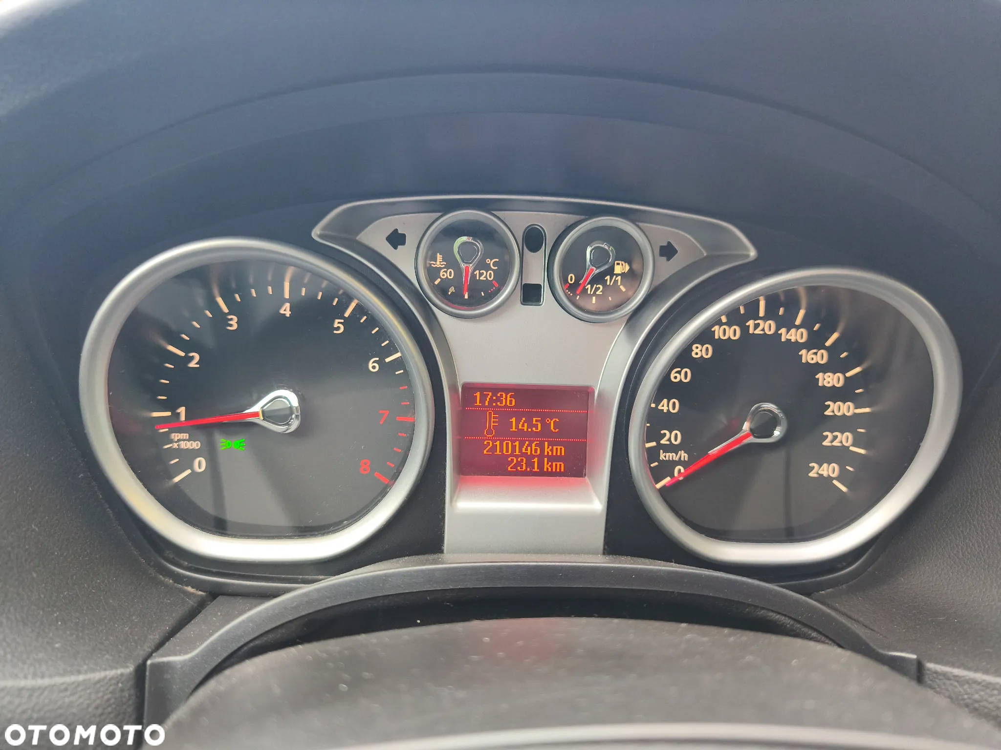 Ford Focus 1.6 16V Sport - 19