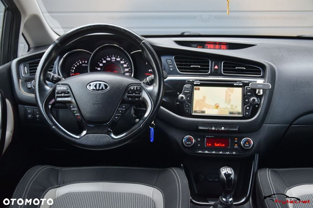 Kia Ceed - 29