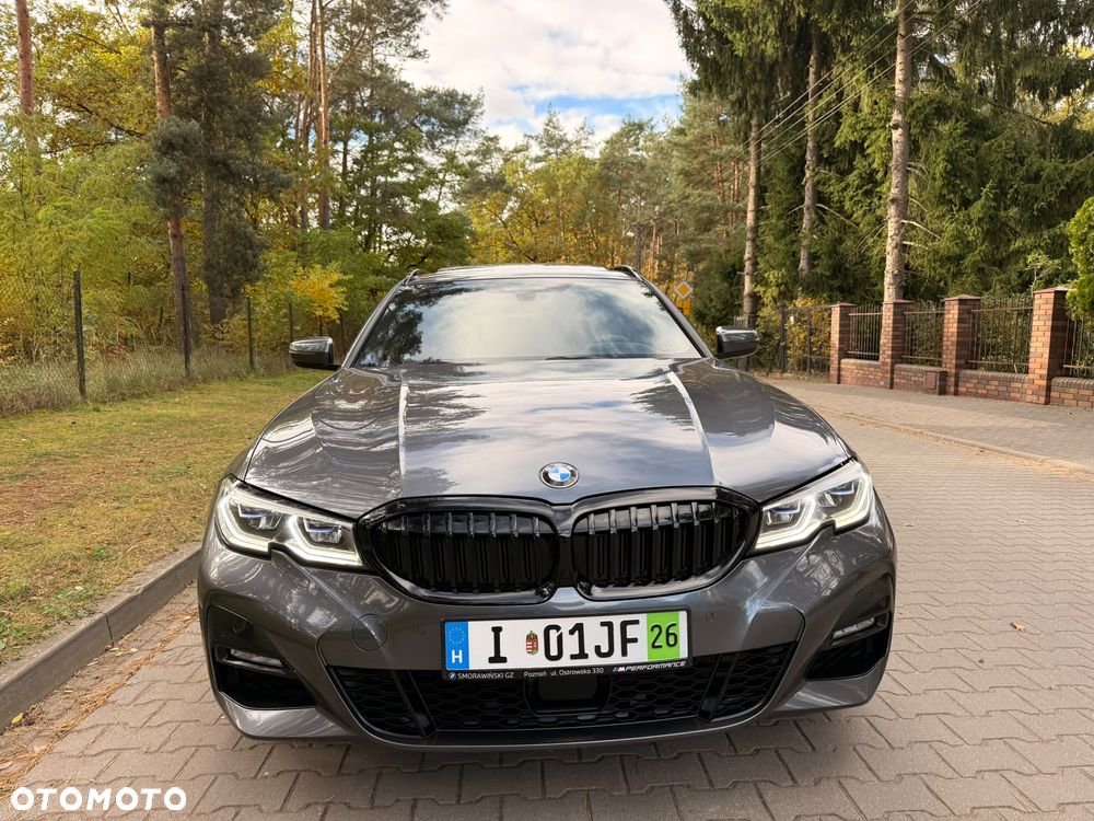 BMW 3 Series 2021 photo 3