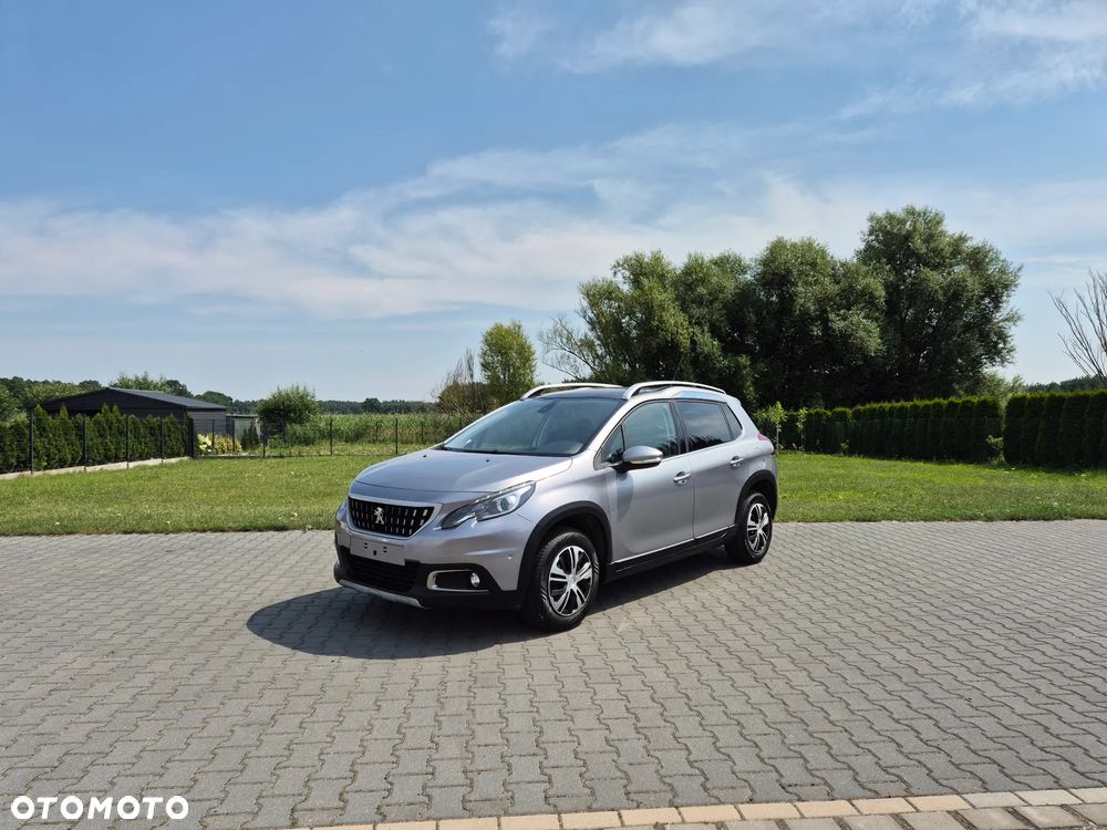 Peugeot 2008 1.2 Pure Tech Allure S&S - 34