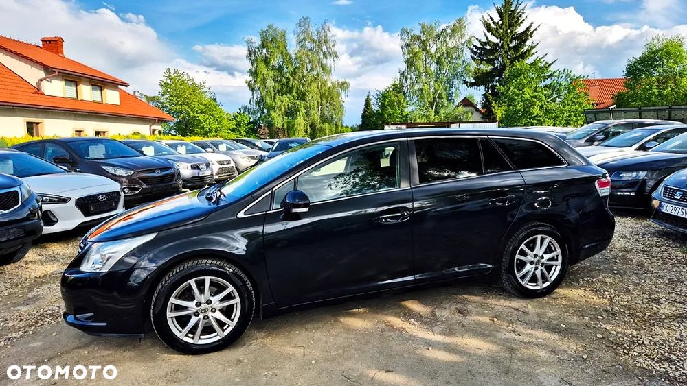 Toyota Avensis Touring Sports 1.8 Executive - 25