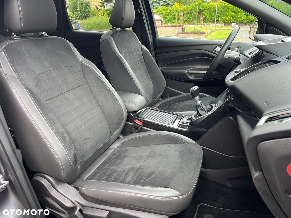Ford Kuga 1.5 EcoBoost FWD ST-Line ASS - 24
