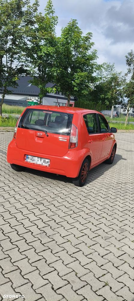 Daihatsu Sirion 1.0 - 3