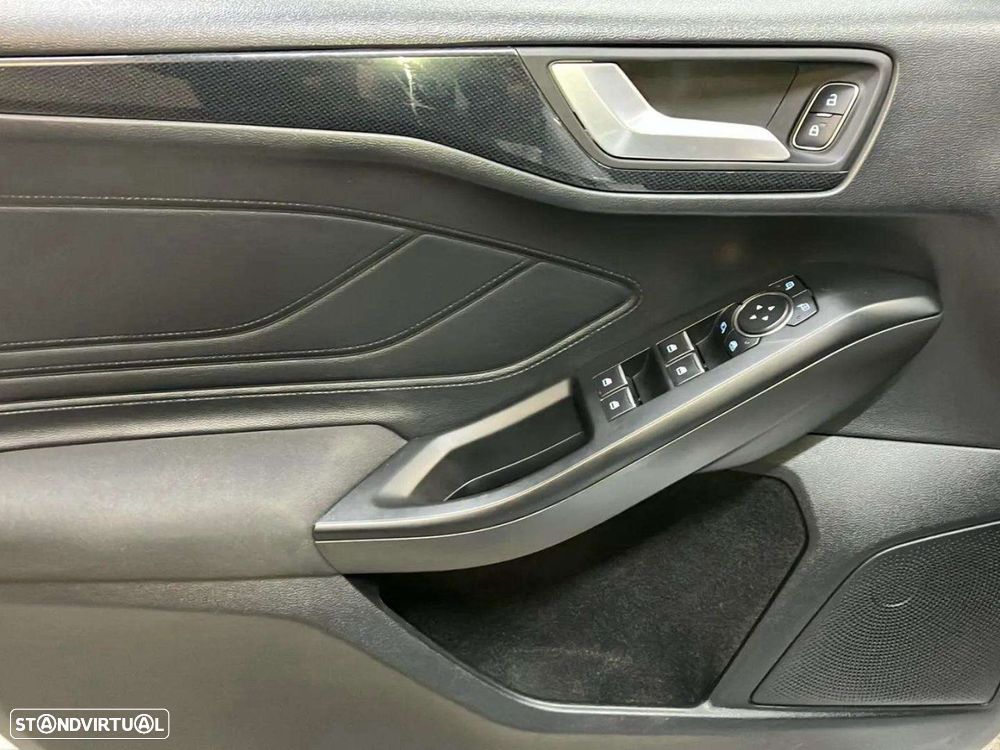 Ford Focus 1.0 EcoBoost ST-Line - 21