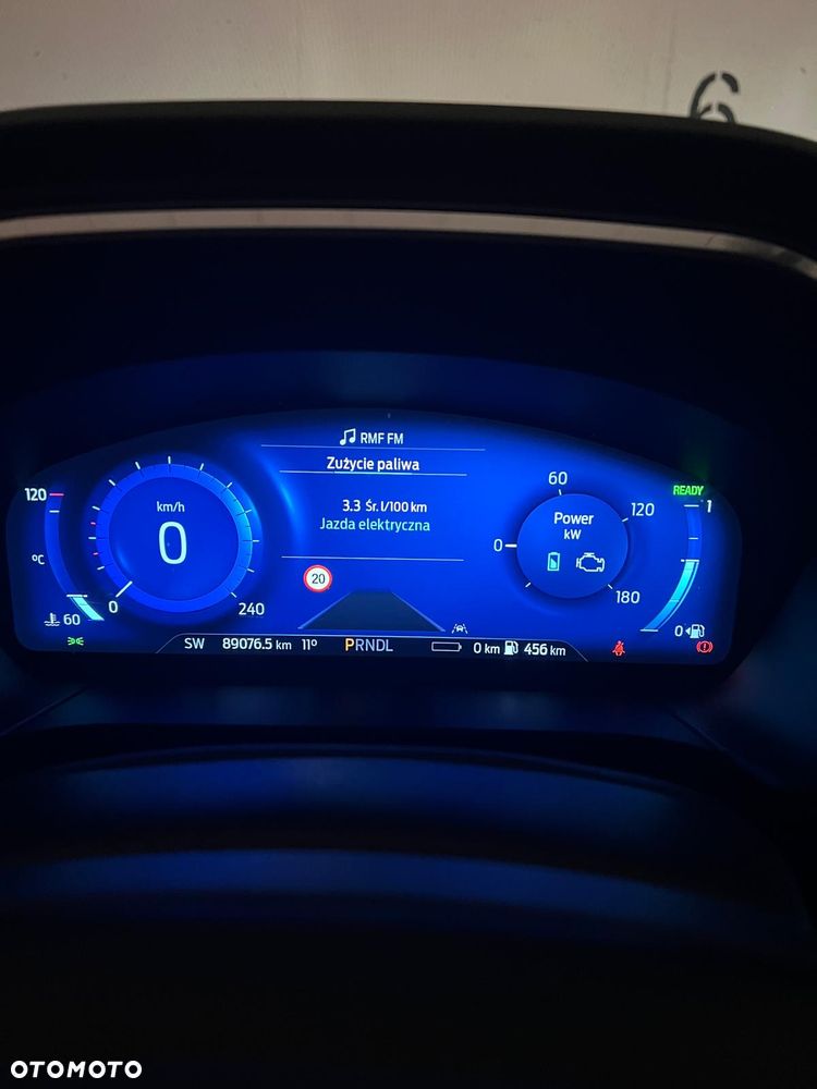 Ford Kuga - 15