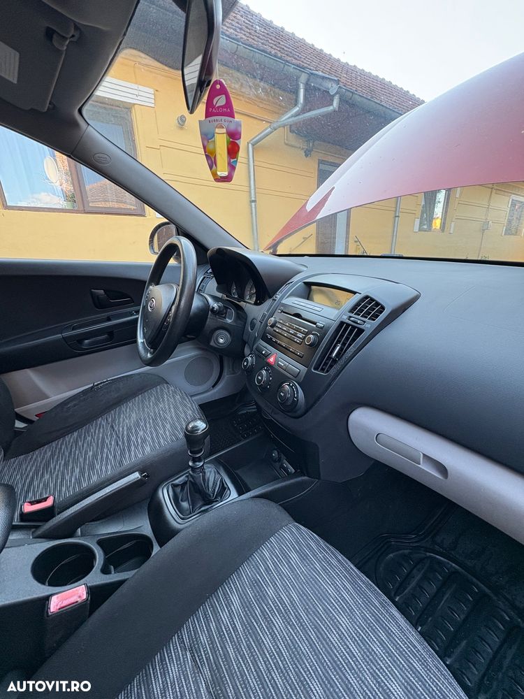 Kia Ceed 1.4 GSL LX START - 12