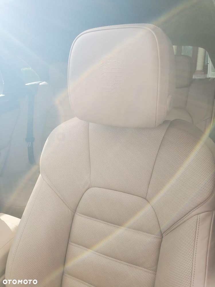 Porsche Macan - 22