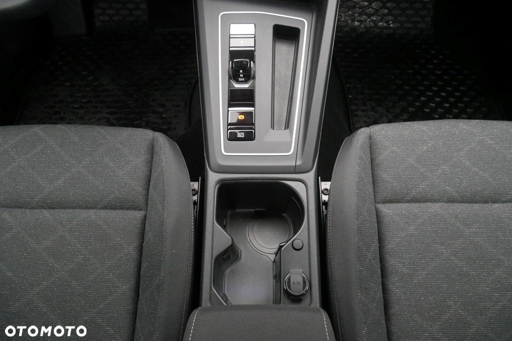 Volkswagen Golf - 11