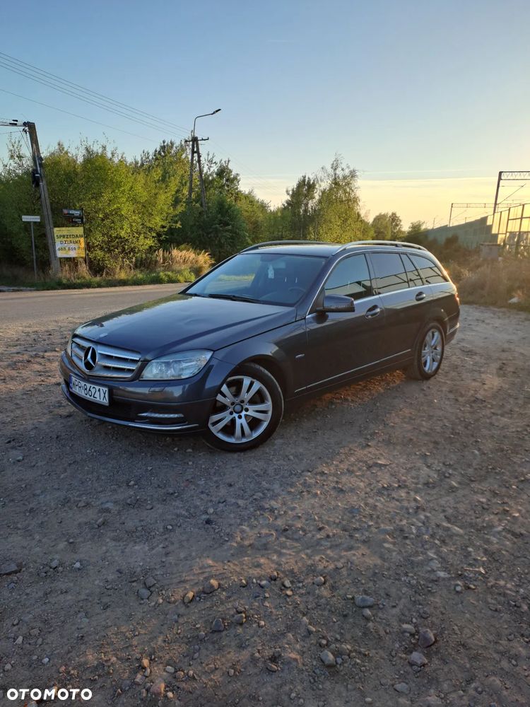 Mercedes-Benz Klasa C 220 T CDI DPF Automatik BlueEFFICIENCY Avantgarde - 3