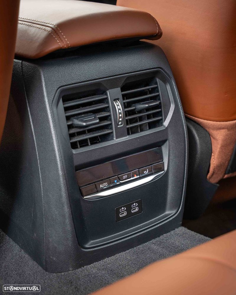 BMW 320 e Aut. Advantage - 17