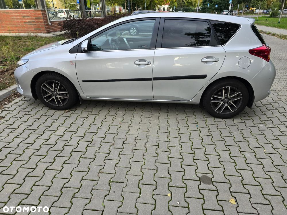 Toyota Auris - 5