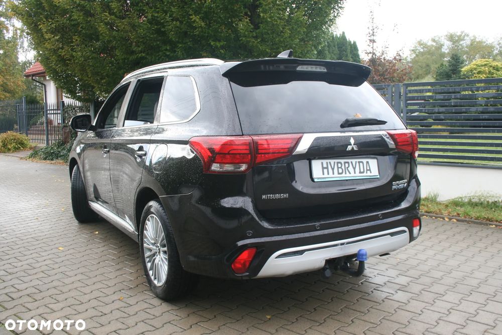 Mitsubishi Outlander - 31