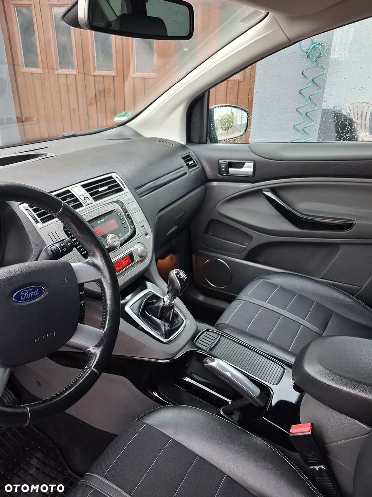 Ford Kuga - 14