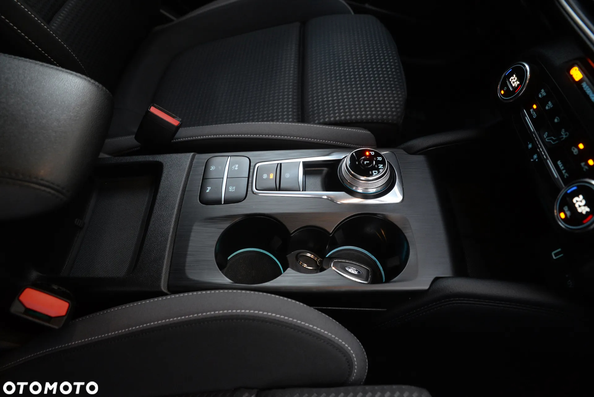 Ford Focus 1.5 EcoBlue Titanium Business - 32