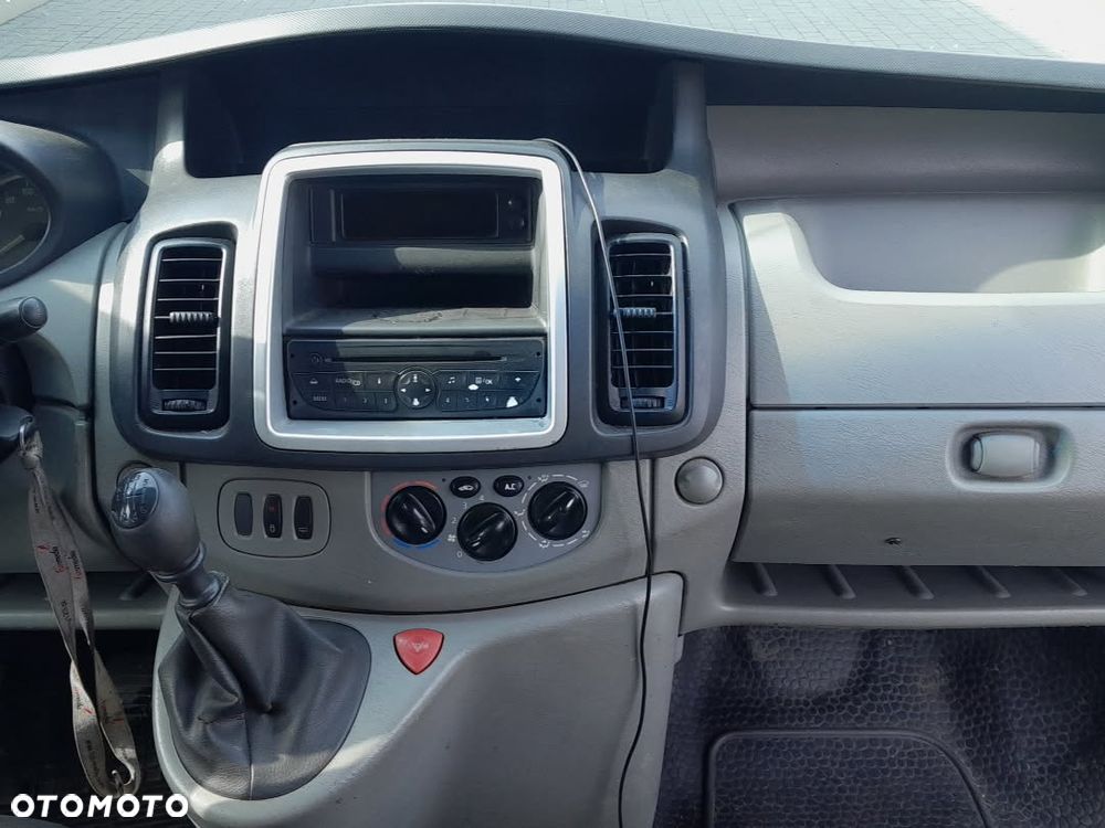 Opel Vivaro - 6