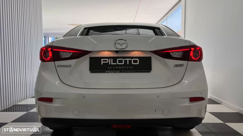 Mazda 3 1.5 Sky-D Excellence - 10