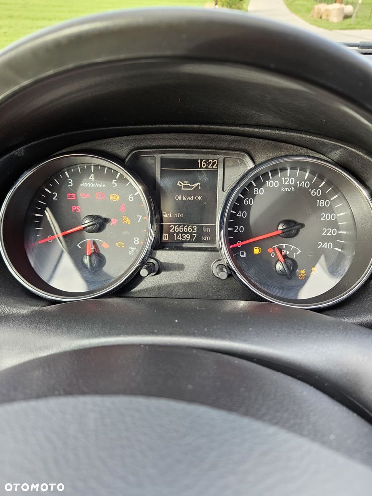 Nissan Qashqai - 2