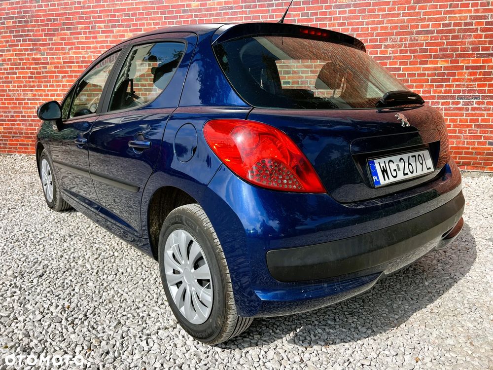 Peugeot 207 - 4