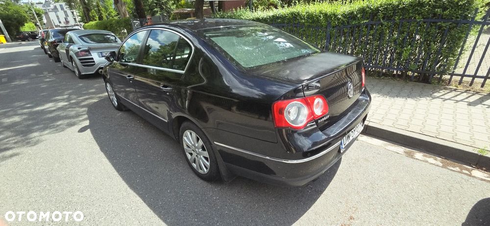 Volkswagen Passat 2.0 TDI DPF Comfortline - 4