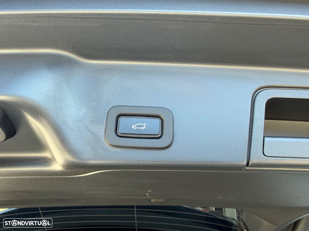 Land Rover Range Rover Evoque P300e R-Dynamic SE - 22
