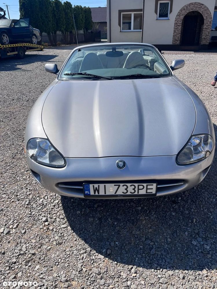 Jaguar XK - 1
