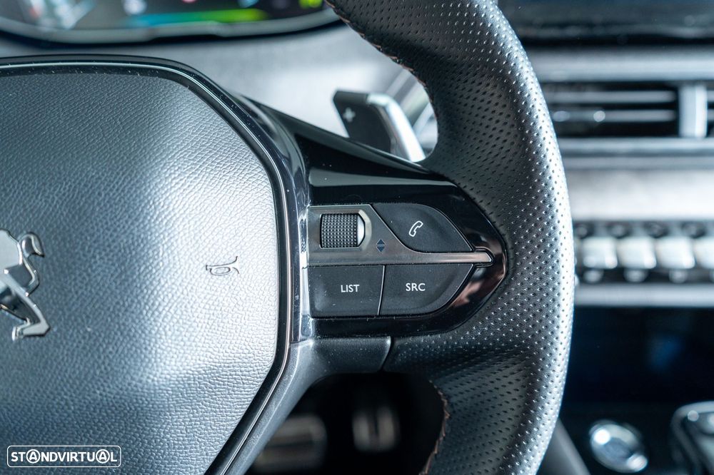 Peugeot 3008 1.6 Hybrid GT Pack e-EAT8 - 23