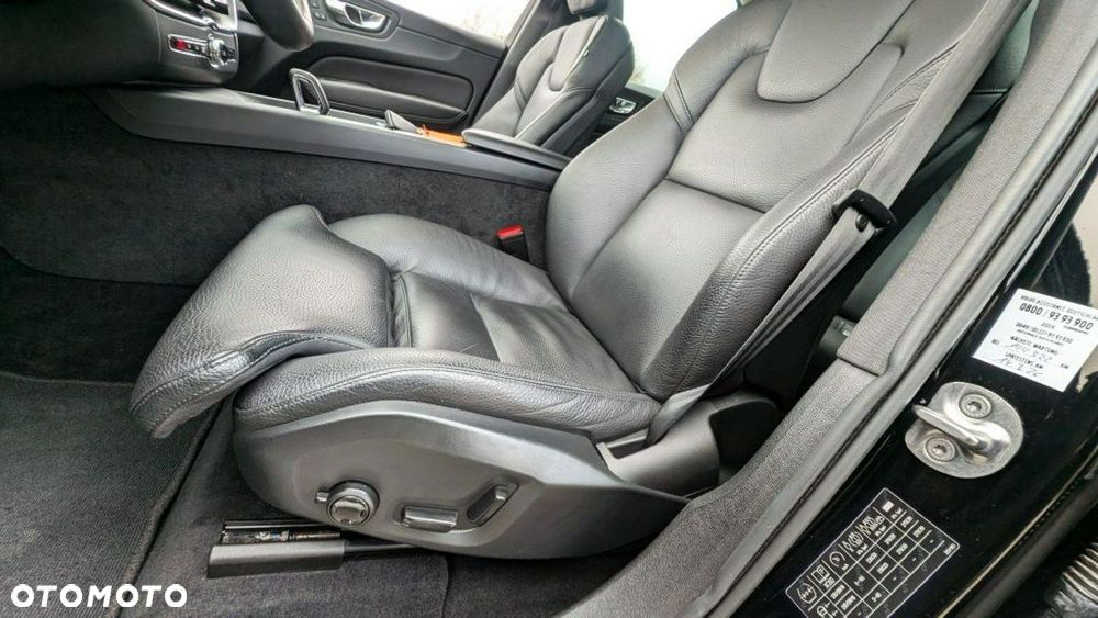 Volvo XC 60 - 24