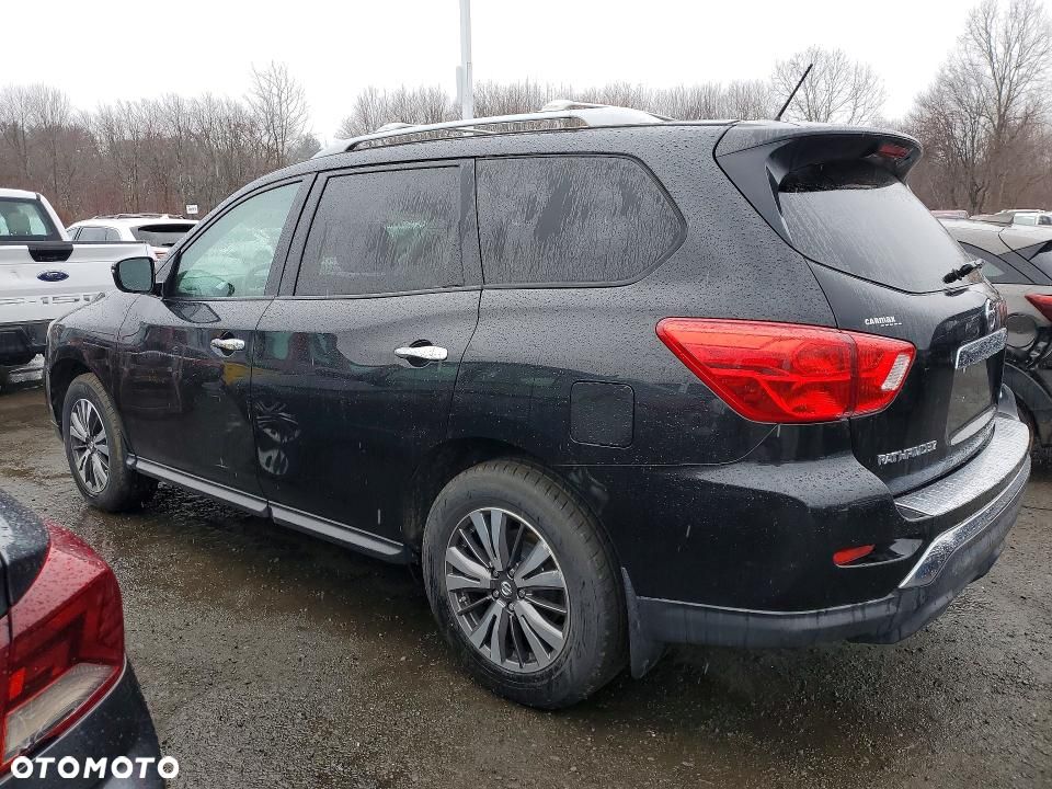 Nissan Pathfinder - 6