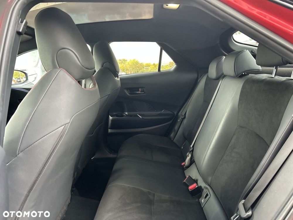 Toyota C-HR - 26