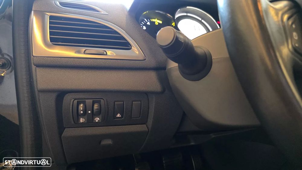 Renault Mégane Sport Tourer 1.5 dCi Dynamique S - 40