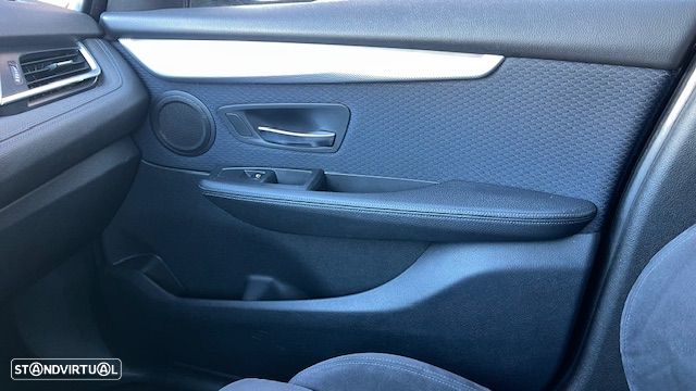 BMW 218 Gran Tourer d Pack M Auto - 13