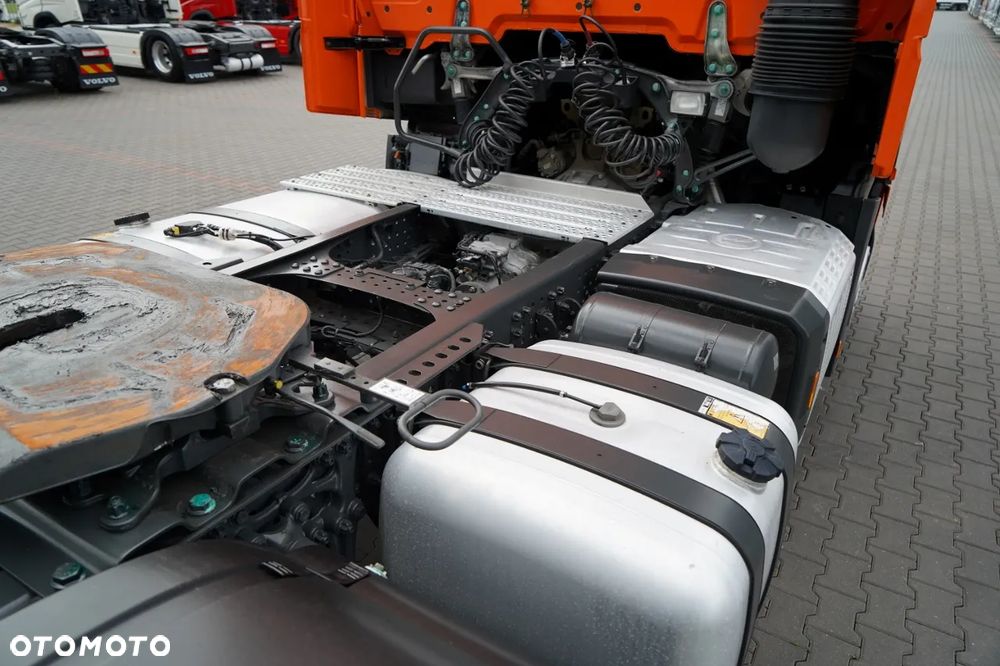 Mercedes-Benz ACTROS 1848 / PEŁNY ADR / SALONKA / STREAM SPACE - 17