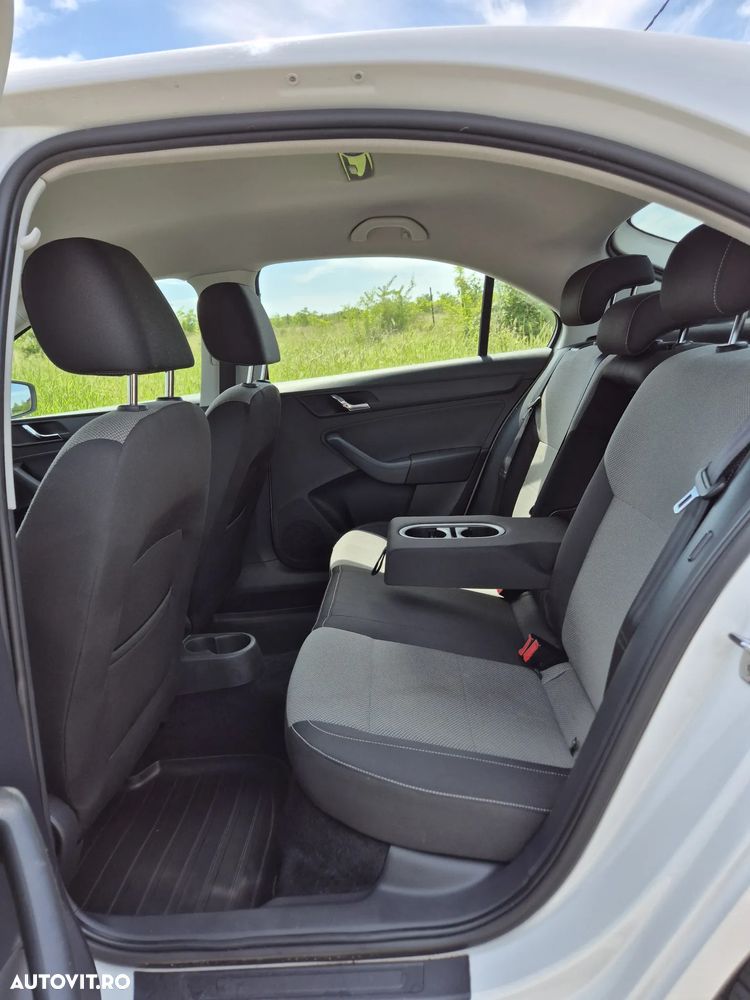 Skoda RAPID 1.2 TSI Elegance Green tec - 7