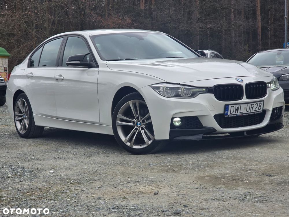 BMW Seria 3 330i Edition M Sport Shadow - 1