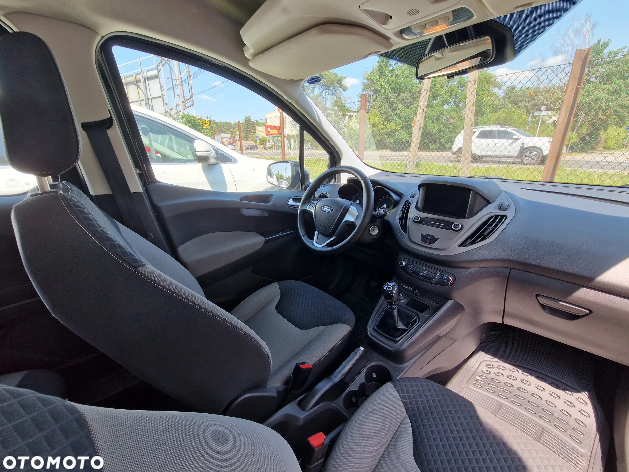 Ford Transit Courier 1.0 EcoBoost Trend - 5